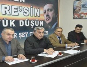 AK PARTİ 2014 İÇİN YENİLENİYOR