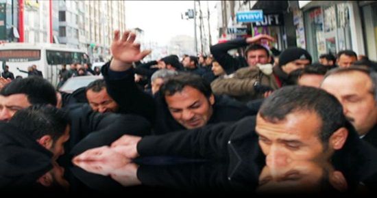 AKP’Lİ ADAYA BDP’LİLER SALDIRDI…