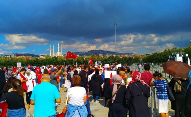 Aşı Karşıtları Mitingi Yapıldı