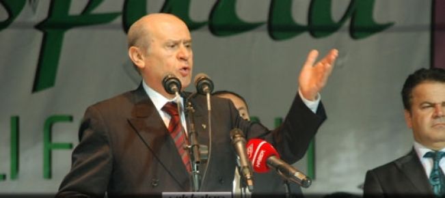 BAHÇELİ ATEŞ PÜSKÜRDÜ