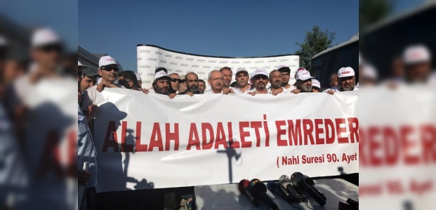 ELİAÇIK DA YÜRÜYÜŞTE! 'ALLAH ADALETİ EMREDER…'