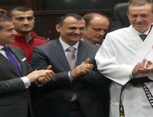 ERDOĞAN, BAKAN’I TOKATLAMIŞ!