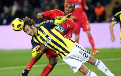 FENERBAHÇE FIRTINASI DİNMEK BİLMİYOR