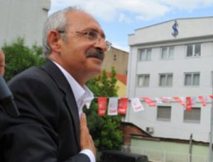 GANDİ AK PARTİ’Yİ FİL’E BENZETTİ