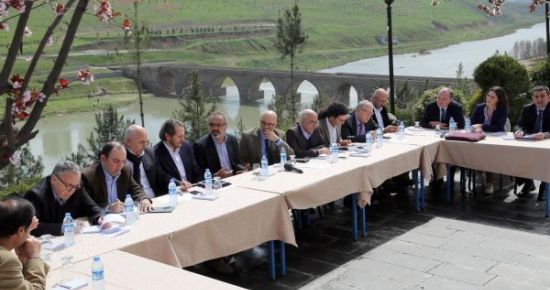 HÜRRİYET DİYARBAKIR’DA TOPLANDI