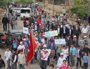 İLK BASKIN YERİNDE 19 MAYIS YÜRÜYÜŞÜ