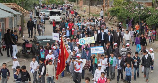 İLK BASKIN YERİNDE 19 MAYIS YÜRÜYÜŞÜ