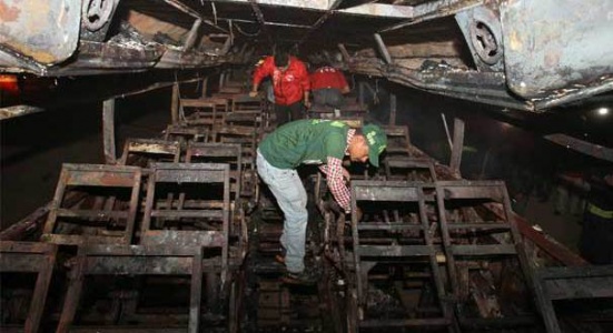 KATLİAM GİBİ KAZA: 57 ÖLÜ