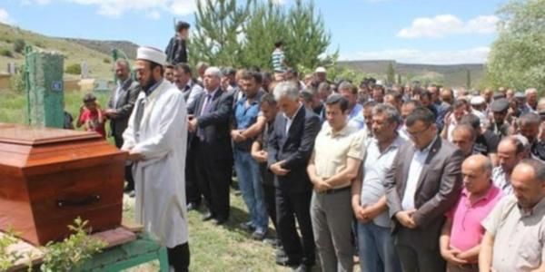 KOMÜNİST DİYE NAMAZ KILDIRMADI…