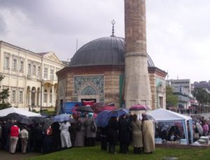 KUTLU DOĞUM HAFTASI YAĞMURLA BAŞLADI