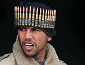 MUHALİFLER YENİYOR MU?