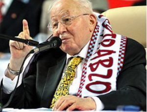 NECMETTİN ERBAKAN VEFAT ETTİ