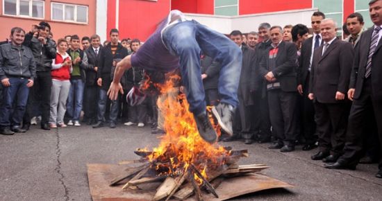 NEVRUZ’A İZİN ÇIKMADI