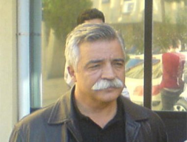 OZAN ARİF DE BAYRAK AÇTI…