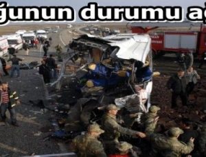 TIR, MİDİBÜSÜ BİÇTİ: 25 ÖLÜ