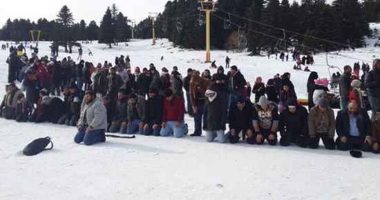 ULUDAĞ’DA KAYAK VE NAMAZ!