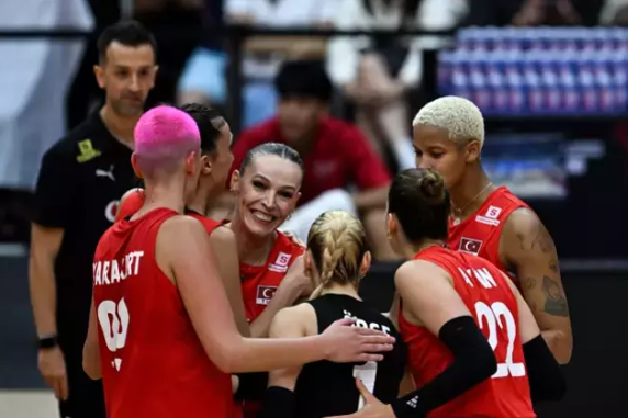 Tarihi Gün! Filenin Sultanları Dünya Şampiyonası’nda Finalde, 12 Dev Adam Çeyrek Finalde