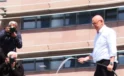 Mahmut Tanal çatıya çıktı! CHP Genel Merkezi’nde hortumlu kriz