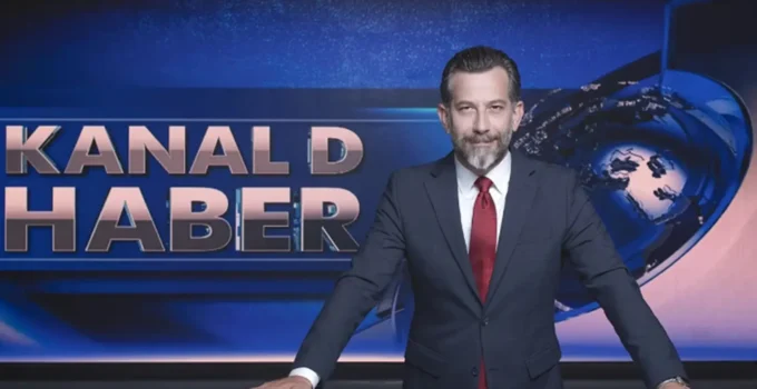 Kanal D Ana Haber'deki görev değişikliği sonrası gündeme gelen Deniz Bayramoğlu'nu anlatan haber görseli.