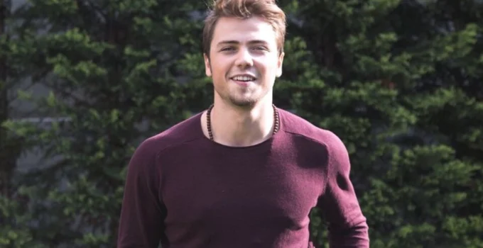 Ünlü oyuncu Tolga Sarıtaş'ın aile kökeni ve nereli olduğu.