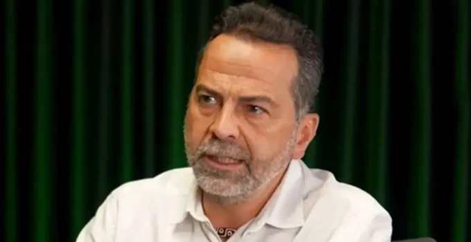 Nasuh Mahruki Kimdir? 15 Temmuz Paylaşımı Sonrası Neden Tutuklandı?